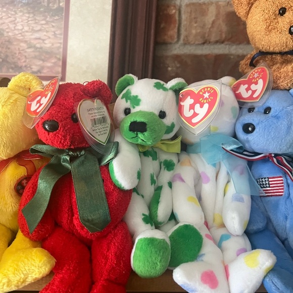 TY BEANIE BABIE BEARS -
NEW WITH TAGS ORIGINAL & RETIRED - Picture 9 of 9